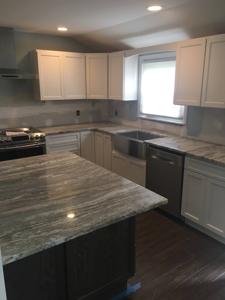  Granite Kitchen Fantracy Brown - woodmere woodmere